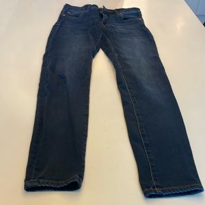 Like new. Size 2 (short)